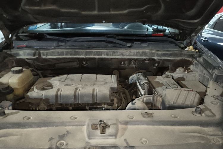 Used SsangYong Korando 2014 2.0L Gasoline Two-Wheel Drive Automatic Luxury Navigation Edition Engine Bay