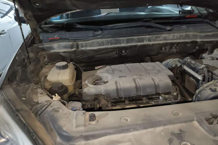 Used SsangYong Korando 2014 2.0L Gasoline Two-Wheel Drive Automatic Luxury Navigation Edition Engine Bay Right