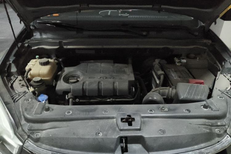 Used SsangYong Korando 2014 2.0L Gasoline 4x4 Automatic Luxury Navigation Edition Engine Bay