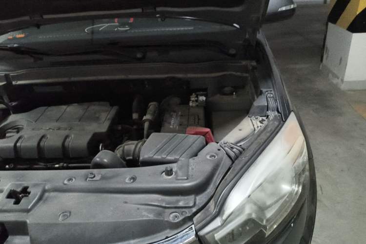 Used SsangYong Korando 2014 2.0L Gasoline 4x4 Automatic Luxury Navigation Edition Engine Bay Left