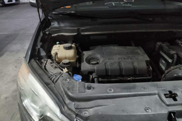 Used SsangYong Korando 2014 2.0L Gasoline 4x4 Automatic Luxury Navigation Edition Engine Bay Right