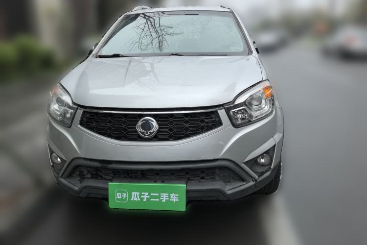 Used SsangYong Korando 2014 2.0L Gasoline Two-Wheel Drive Automatic Luxury Navigation Edition Front