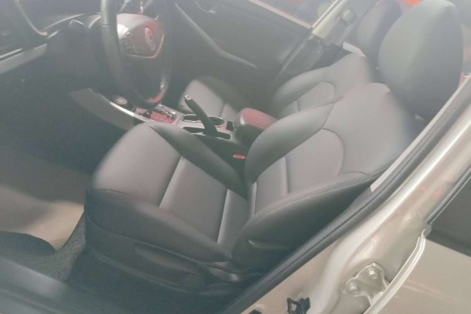 Used SsangYong Korando 2014 2.0L Gasoline Two-Wheel Drive Automatic Elite Navigation Edition Left Front Seat