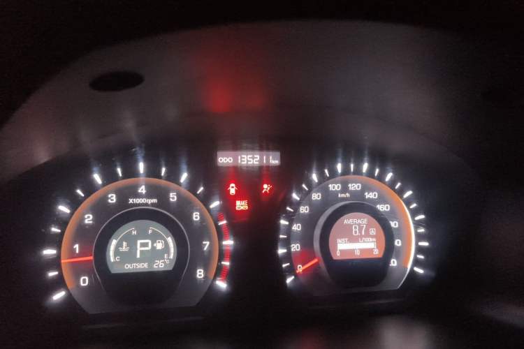 Used SsangYong Korando 2014 2.0L Gasoline 4x4 Automatic Luxury Navigation Edition Odometer Close Up