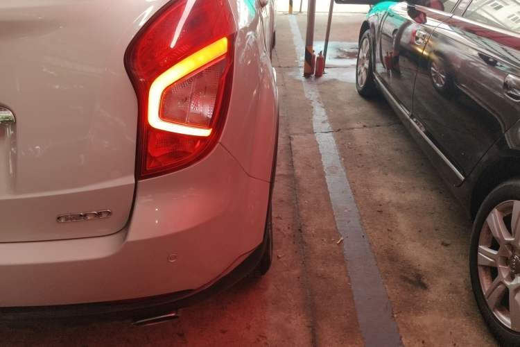 Used SsangYong Korando 2014 2.0L Gasoline Two-Wheel Drive Automatic Elite Navigation Edition Right Rear Taillight