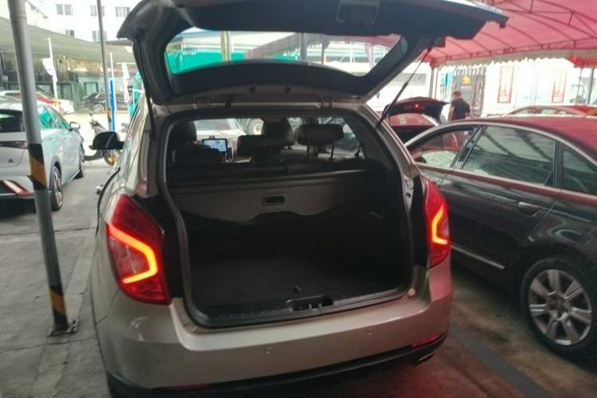 Used SsangYong Korando 2014 2.0L Gasoline Two-Wheel Drive Automatic Elite Navigation Edition Trunk