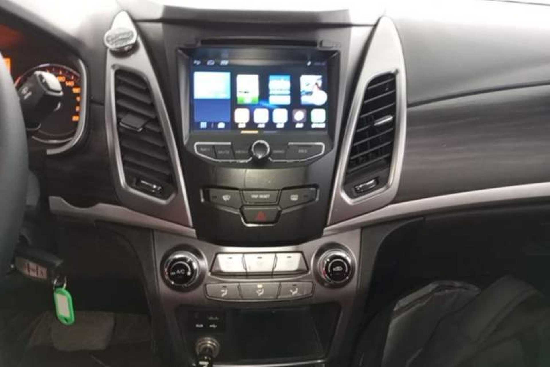 Used SsangYong Korando 2014 2.0L Gasoline Two-Wheel Drive Automatic Elite Navigation Edition Audio And AC Panel