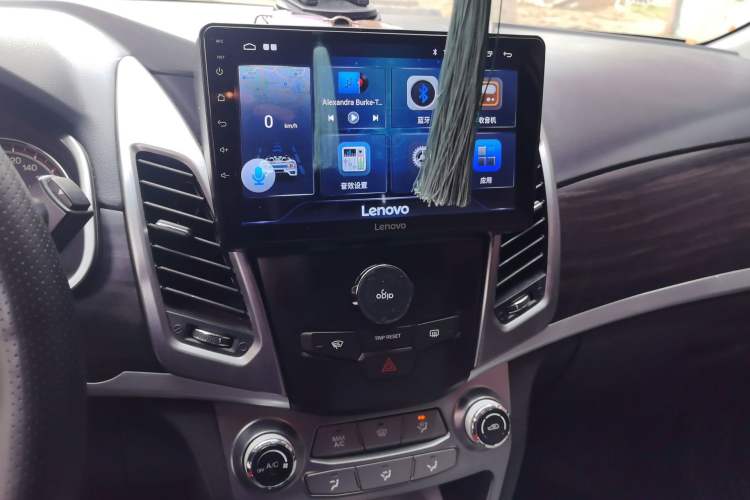 Used SsangYong Korando 2014 2.0L Gasoline Two-Wheel Drive Automatic Elite Navigation Edition Audio And AC Panel