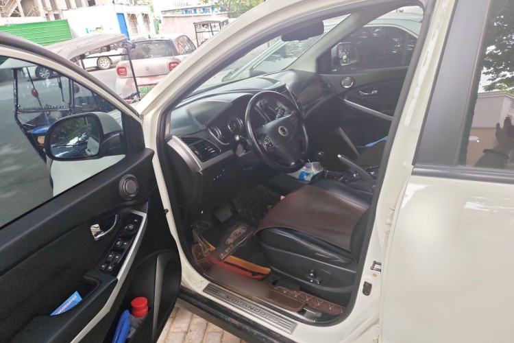 Used SsangYong Korando 2014 2.0L Gasoline 4x4 Automatic Luxury Navigation Edition Driver Seat