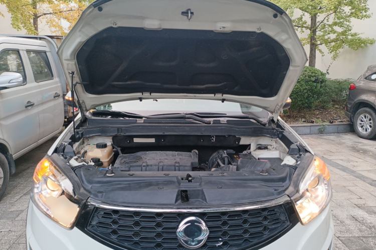 Used SsangYong Korando 2014 2.0L Gasoline Two-Wheel Drive Automatic Elite Navigation Edition Engine Bay
