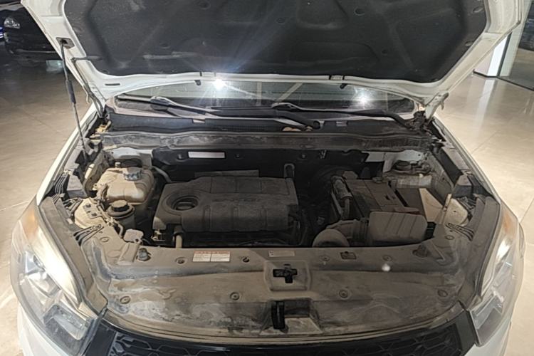 Used SsangYong Korando 2014 2.0L Gasoline Two-Wheel Drive Automatic Elite Navigation Edition Engine Bay