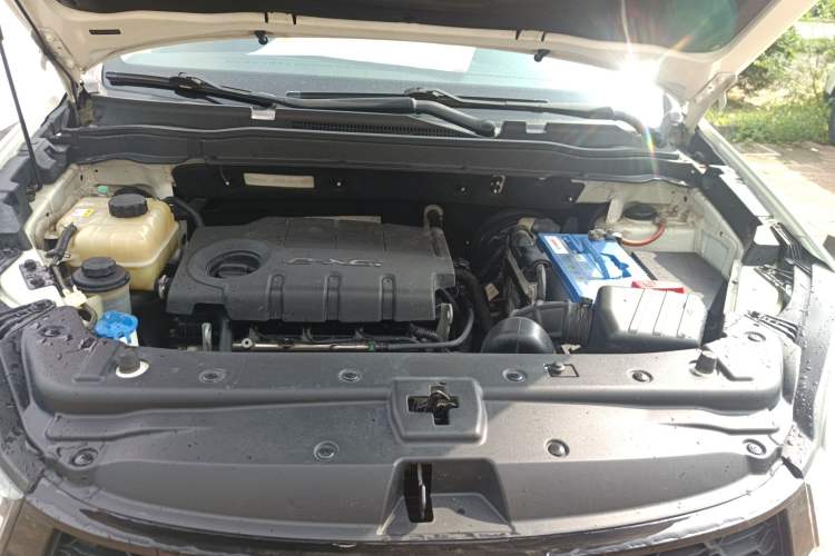 Used SsangYong Korando 2014 2.0L Gasoline Two-Wheel Drive Automatic Elite Navigation Edition Engine Bay