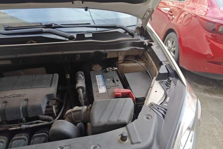 Used SsangYong Korando 2014 2.0L Gasoline Two-Wheel Drive Automatic Elite Navigation Edition Engine Bay Left
