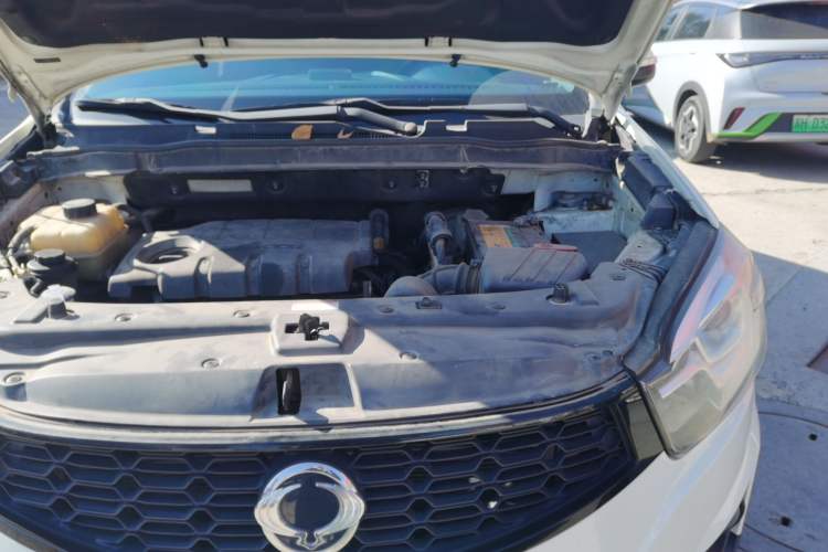 Used SsangYong Korando 2014 2.0L Gasoline Two-Wheel Drive Automatic Collection Edition Engine Bay Left