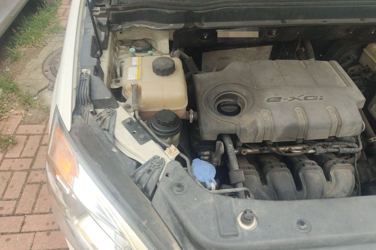 Used SsangYong Korando 2014 2.0L Gasoline 4x4 Automatic Luxury Navigation Edition Engine Bay Right