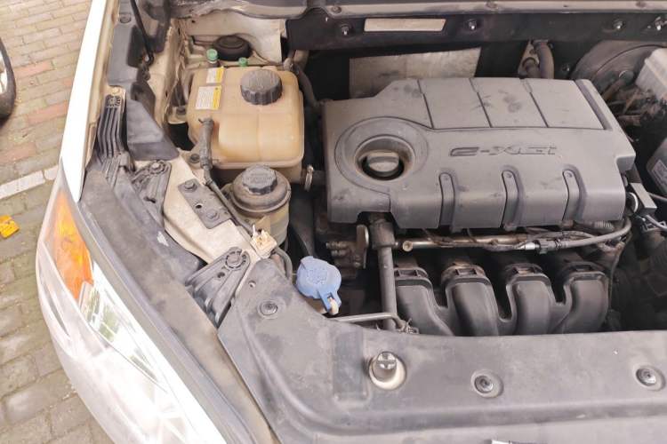 Used SsangYong Korando 2014 2.0L Gasoline 4x4 Automatic Luxury Navigation Edition Engine Bay Right