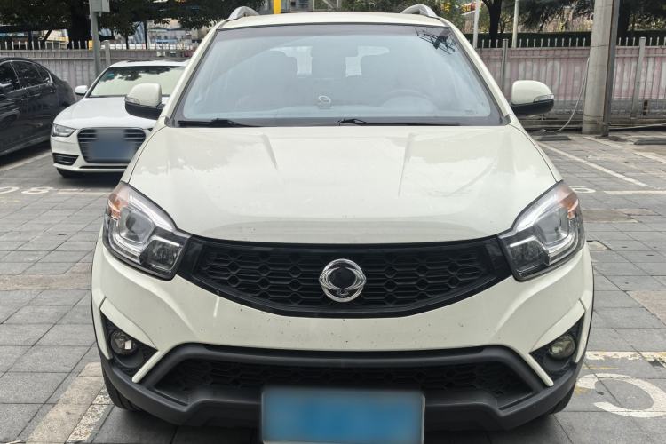 Used SsangYong Korando 2014 2.0L Gasoline Two-Wheel Drive Automatic Elite Navigation Edition Exterior 1
