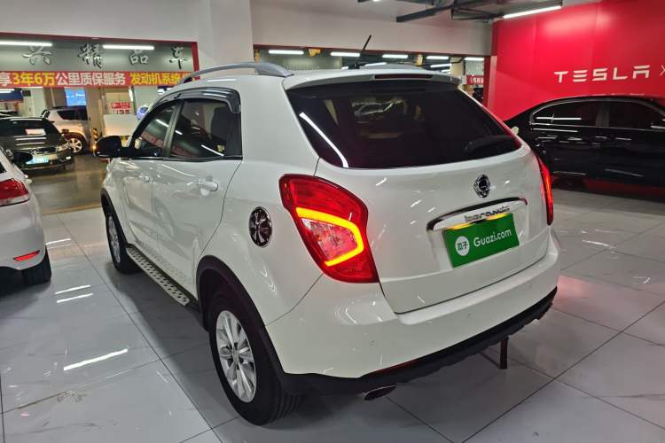 Used SsangYong Korando 2014 2.0L Gasoline Two-Wheel Drive Automatic Elite Navigation Edition Exterior 3