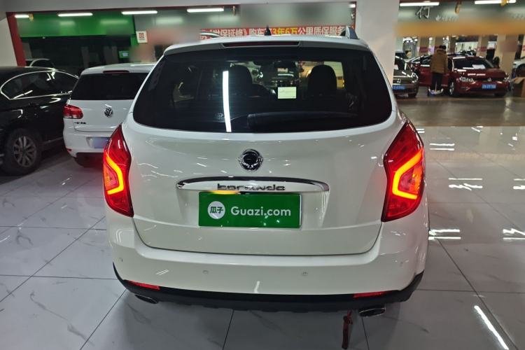 Used SsangYong Korando 2014 2.0L Gasoline Two-Wheel Drive Automatic Elite Navigation Edition Exterior 4