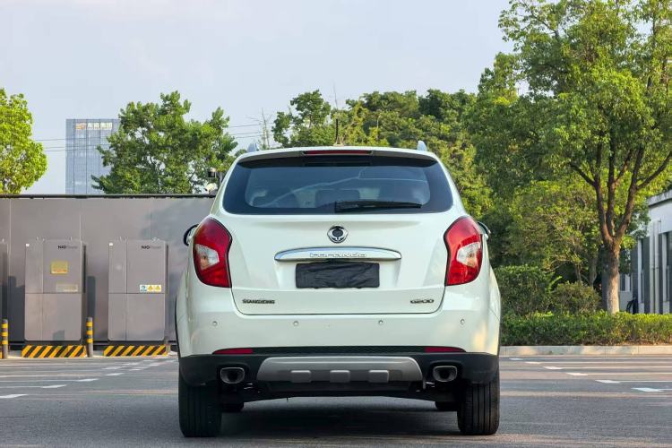 Used SsangYong Korando 2014 2.0L Gasoline Two-Wheel Drive Automatic Elite Navigation Edition Exterior 5