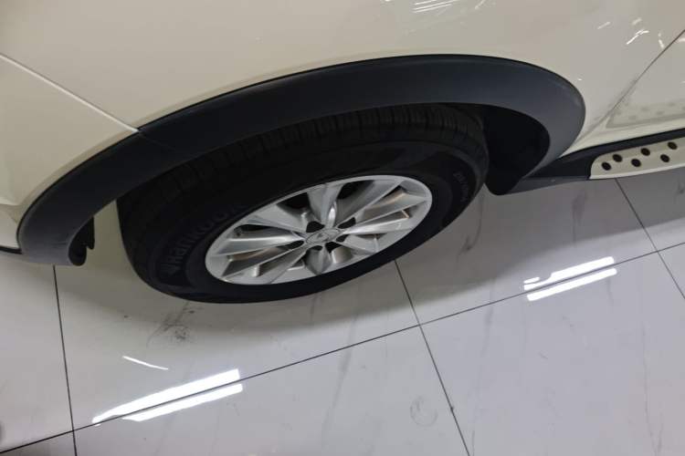 Used SsangYong Korando 2014 2.0L Gasoline Two-Wheel Drive Automatic Elite Navigation Edition Exterior 7