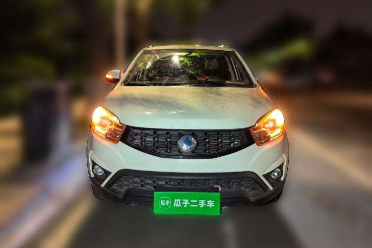 Used SsangYong Korando 2014 2.0L Gasoline Two-Wheel Drive Manual Comfort Navigation Edition Front