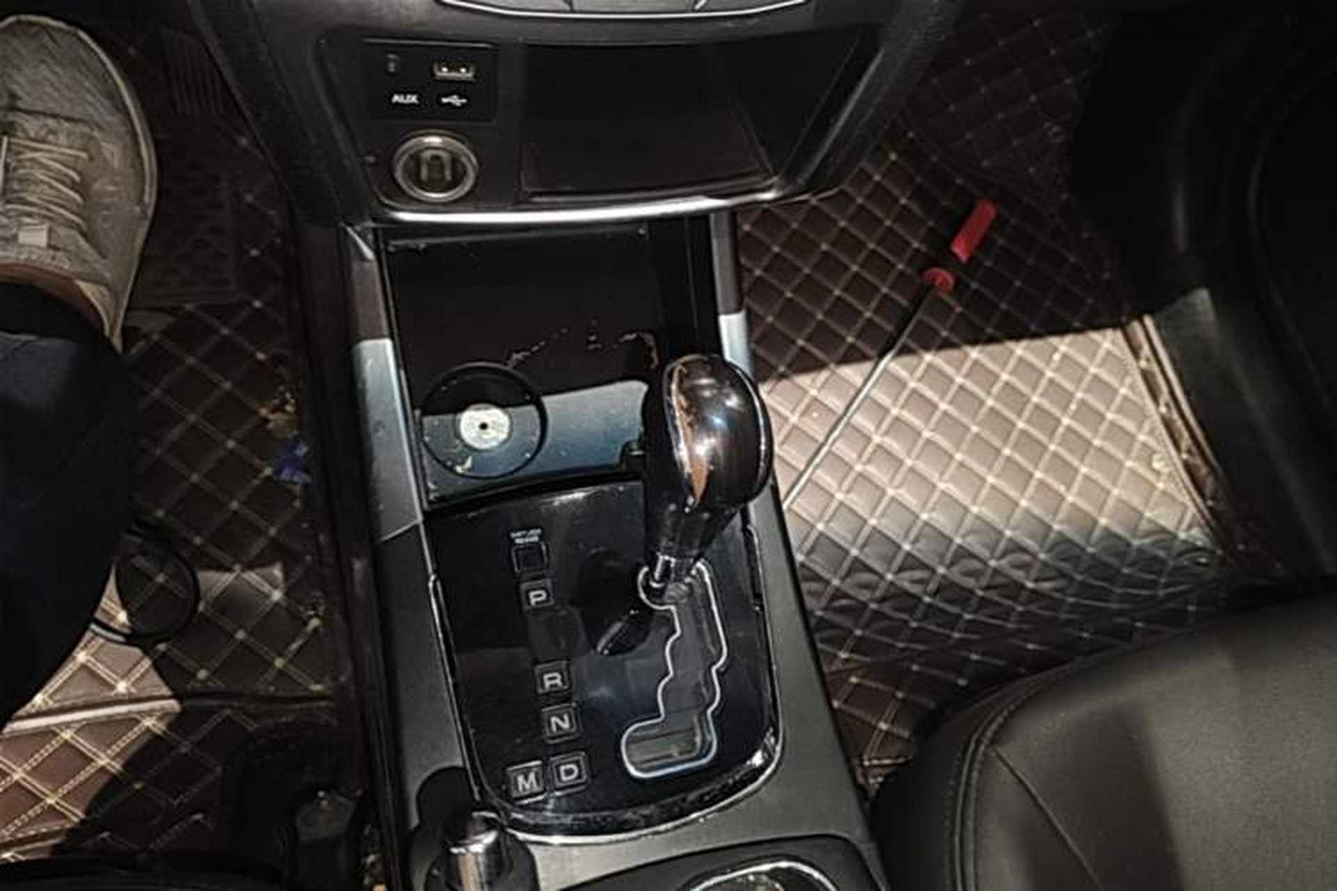 Used SsangYong Korando 2014 2.0L Gasoline Two-Wheel Drive Automatic Elite Navigation Edition Gear Lever