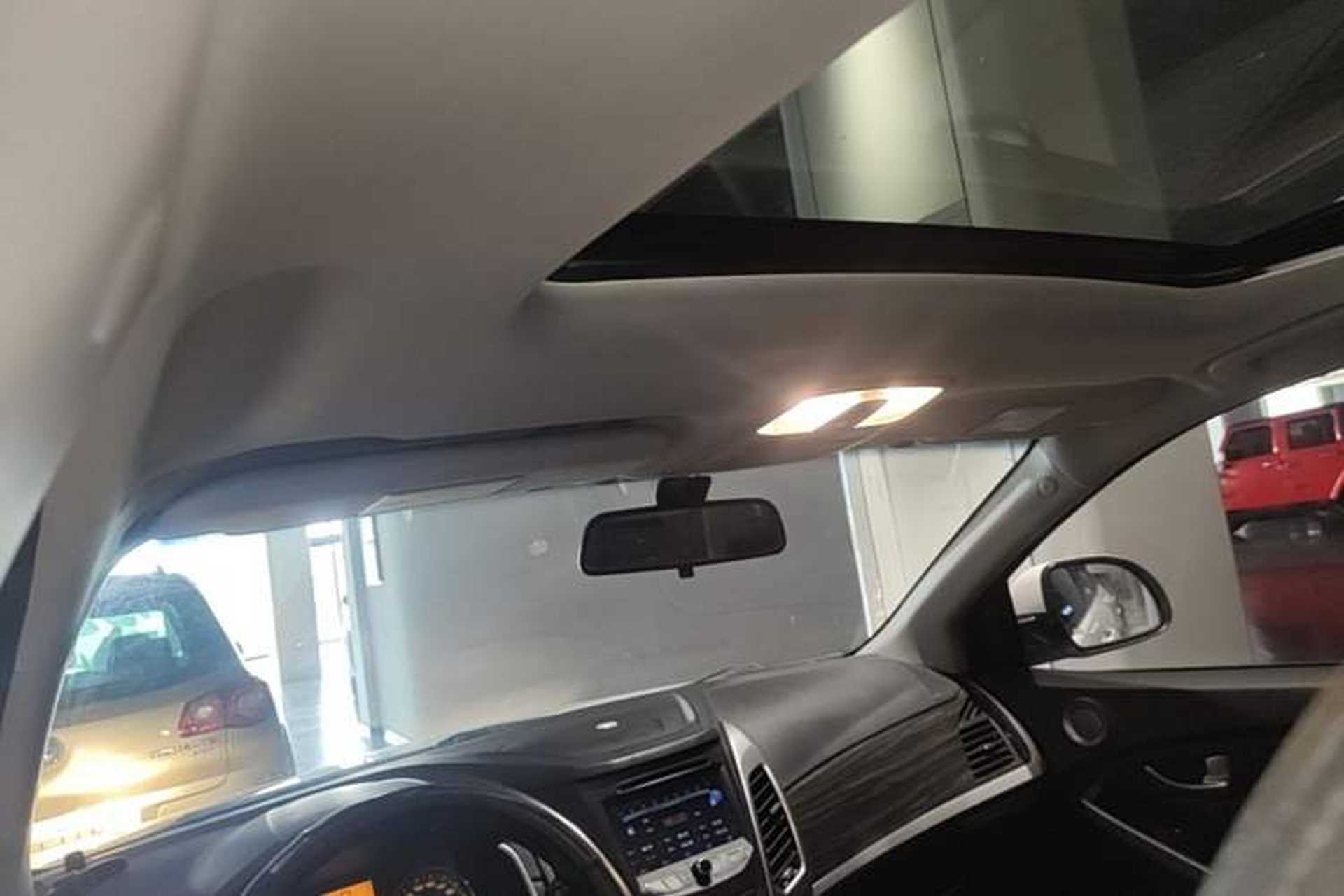 Used SsangYong Korando 2014 2.0L Gasoline Two-Wheel Drive Automatic Elite Navigation Edition Headliner