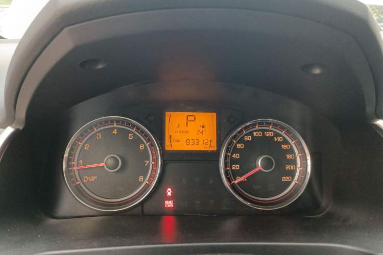 Used SsangYong Korando 2014 2.0L Gasoline Two-Wheel Drive Automatic Elite Navigation Edition Instrument Cluster