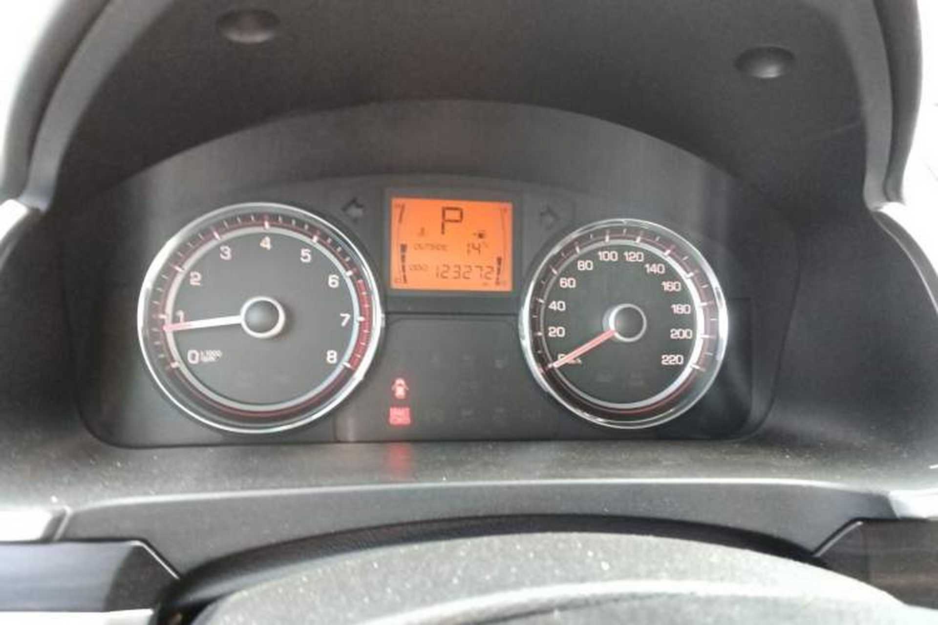 Used SsangYong Korando 2014 2.0L Gasoline Two-Wheel Drive Automatic Elite Navigation Edition Instrument Cluster