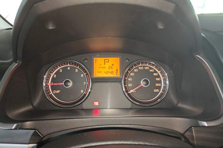 Used SsangYong Korando 2014 2.0L Gasoline Two-Wheel Drive Automatic Elite Navigation Edition Instrument Cluster