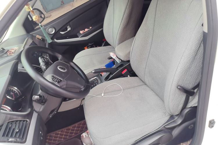 Used SsangYong Korando 2014 2.0L Gasoline Two-Wheel Drive Automatic Elite Navigation Edition Left Front Seat