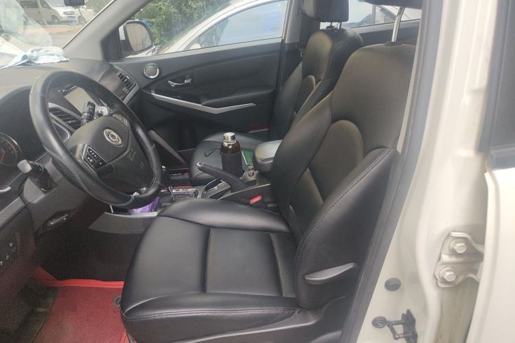 Used SsangYong Korando 2014 2.0L Gasoline 4x4 Automatic Luxury Navigation Edition Left Front Seat