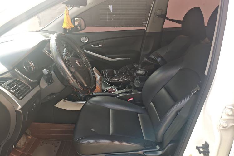 Used SsangYong Korando 2014 2.0L Gasoline Two-Wheel Drive Automatic Elite Navigation Edition Left Front Seat