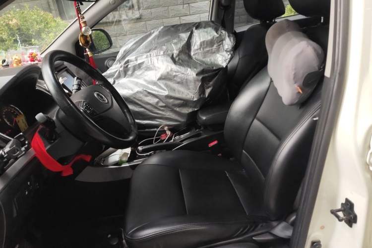 Used SsangYong Korando 2014 2.0L Gasoline Two-Wheel Drive Automatic Elite Navigation Edition Left Front Seat