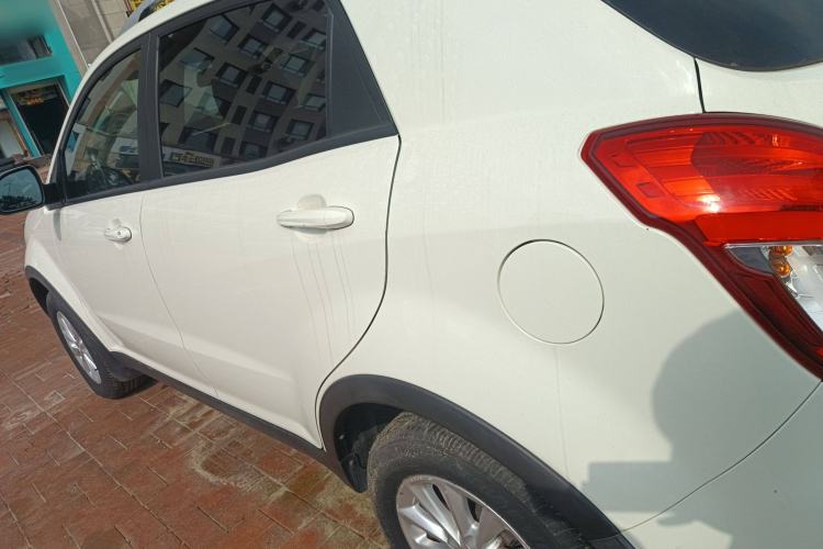 Used SsangYong Korando 2014 2.0L Gasoline Two-Wheel Drive Automatic Elite Navigation Edition Left Side