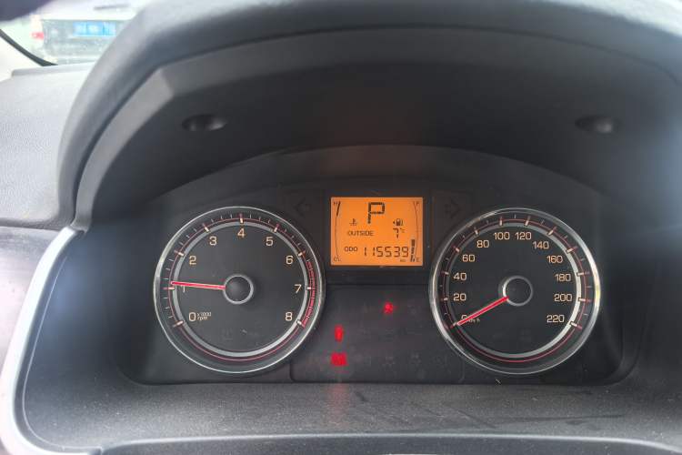 Used SsangYong Korando 2014 2.0L Gasoline Two-Wheel Drive Automatic Elite Navigation Edition Odometer Close Up