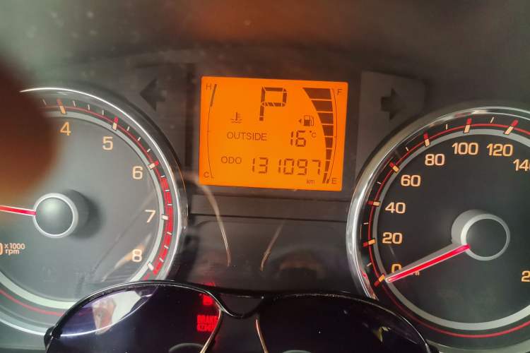 Used SsangYong Korando 2014 2.0L Gasoline Two-Wheel Drive Automatic Elite Navigation Edition Odometer Close Up