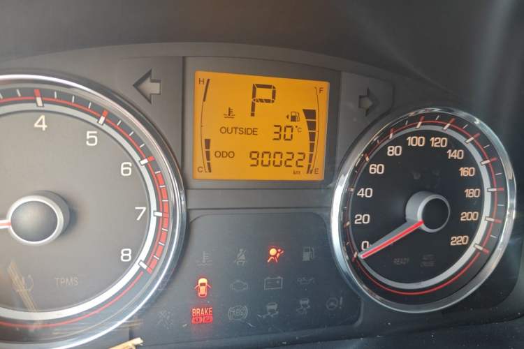 Used SsangYong Korando 2014 2.0L Gasoline Two-Wheel Drive Automatic Elite Navigation Edition Odometer Close Up