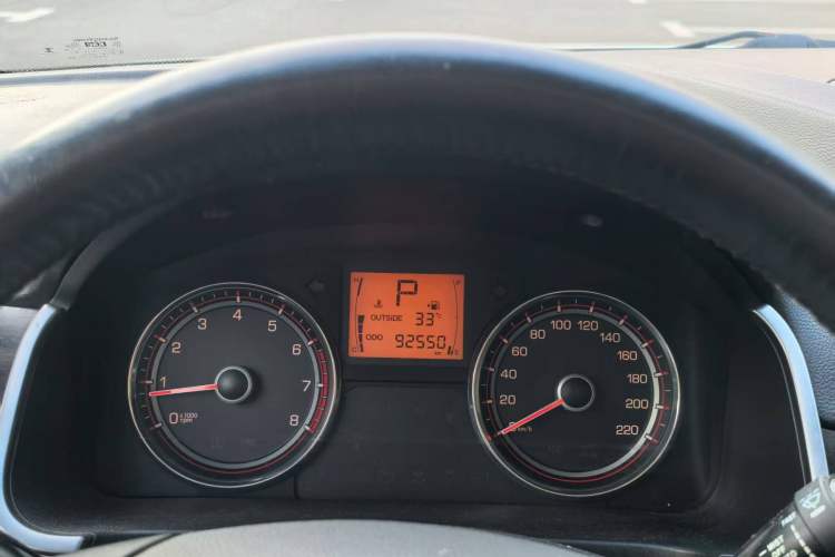 Used SsangYong Korando 2014 2.0L Gasoline Two-Wheel Drive Automatic Elite Navigation Edition Odometer Close Up