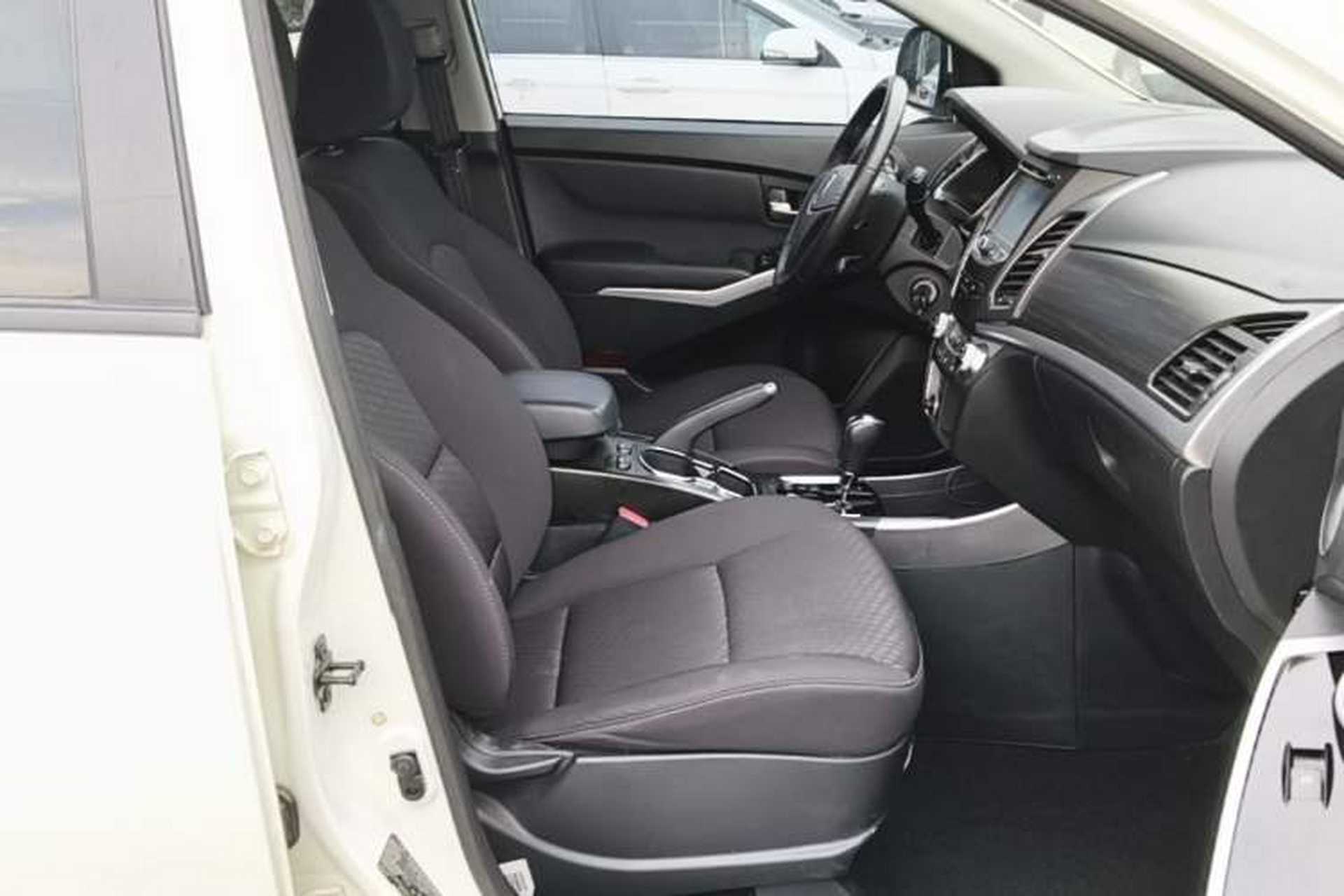 Used SsangYong Korando 2014 2.0L Gasoline Two-Wheel Drive Automatic Elite Navigation Edition Right Front Seat