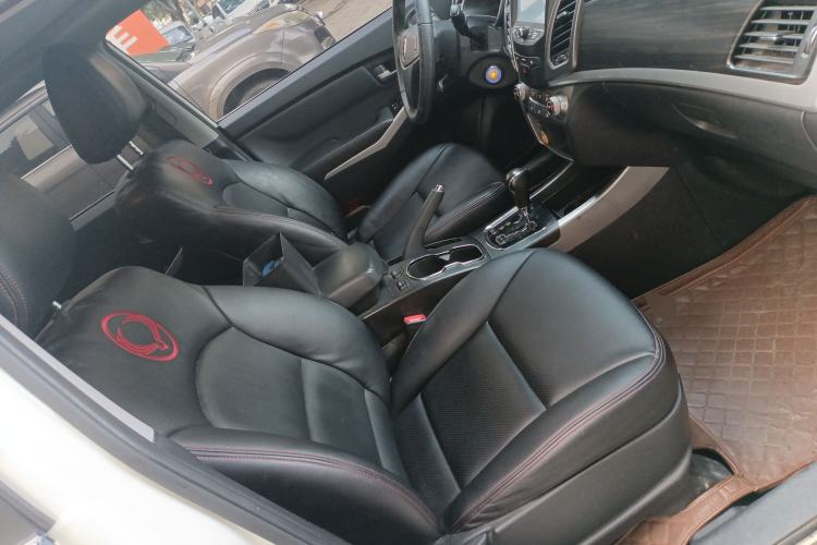 Used SsangYong Korando 2014 2.0L Gasoline Two-Wheel Drive Automatic Elite Navigation Edition Right Front Seat