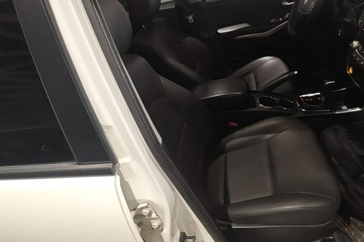 Used SsangYong Korando 2014 2.0L Gasoline Two-Wheel Drive Automatic Elite Navigation Edition Right Front Seat