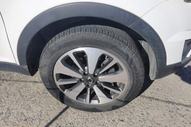 Used SsangYong Korando 2014 2.0L Gasoline Two-Wheel Drive Automatic Collection Edition Right Front Wheel Hub