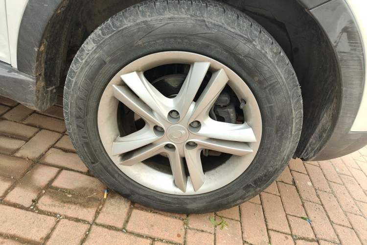 Used SsangYong Korando 2014 2.0L Gasoline 4x4 Automatic Luxury Navigation Edition Right Front Wheel Hub