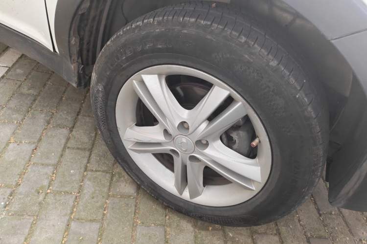 Used SsangYong Korando 2014 2.0L Gasoline 4x4 Automatic Luxury Navigation Edition Right Front Wheel Hub