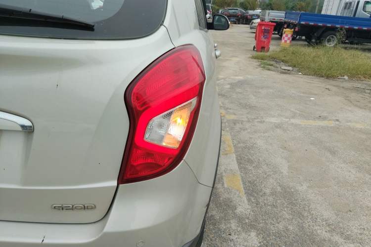 Used SsangYong Korando 2014 2.0L Gasoline Two-Wheel Drive Manual Comfort Navigation Edition Right Rear Taillight