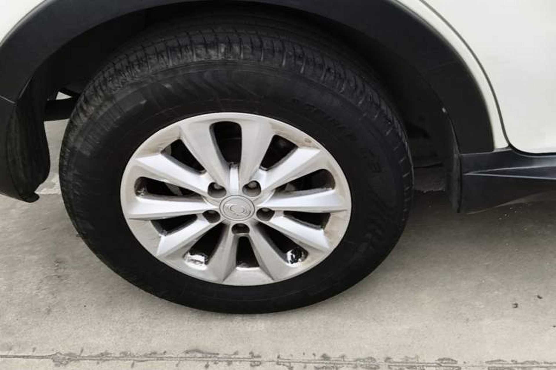Used SsangYong Korando 2014 2.0L Gasoline Two-Wheel Drive Automatic Elite Navigation Edition Right Rear Wheel Hub