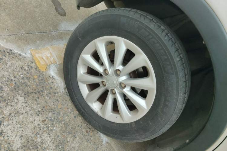 Used SsangYong Korando 2014 2.0L Gasoline Two-Wheel Drive Manual Comfort Navigation Edition Right Rear Wheel Hub