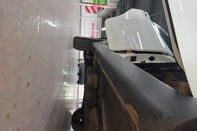 Used SsangYong Korando 2014 2.0L Gasoline Two-Wheel Drive Automatic Elite Navigation Edition Right Side Sill